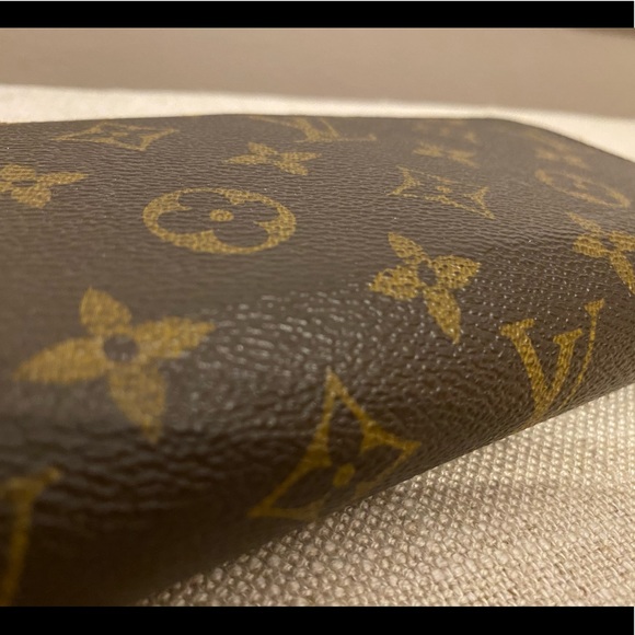 🤎 AUTHENTIC LOUIS VUITTON ZIPPY WALLET IN MNG 🤎 - Picture 4 of 8